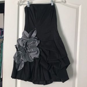 Jessica McClintock cocktail dress w/ flower detail